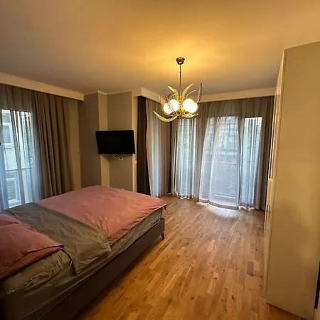 Mert House In Etiler Nispetiye *